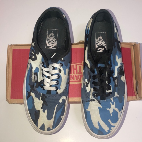 Vans Other - (FREE Shoes)Old Skool Vans (CAMO BLUE 💙🤍)